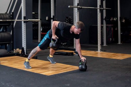 ćwiczenia unilateralne - renegade row