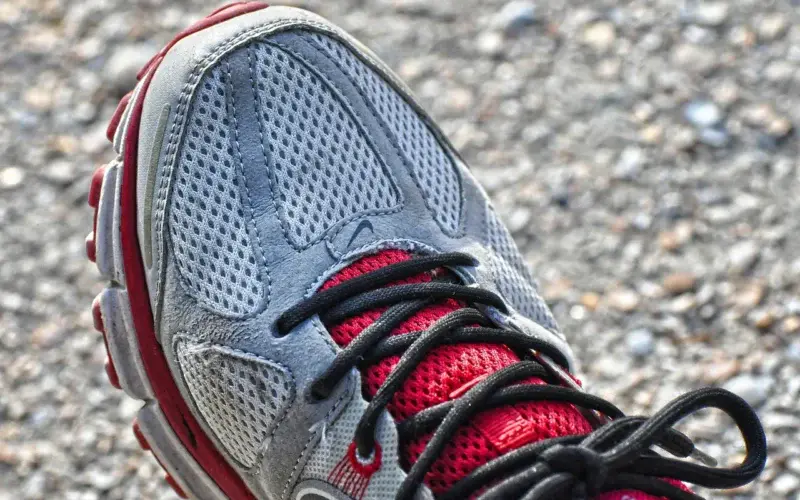 Buty do biegania dla początkujących - siateczkowa cholewka mesh